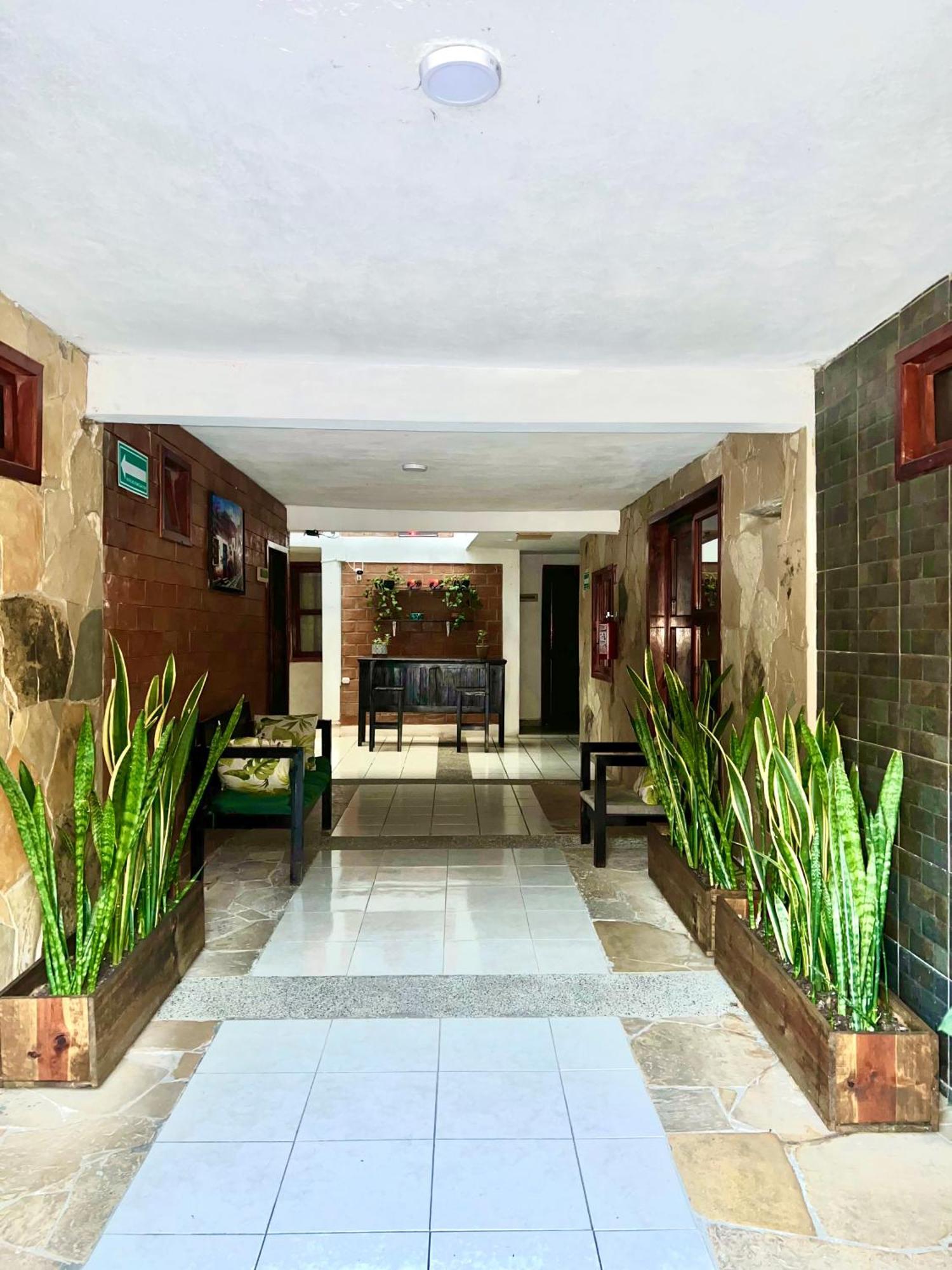 Alhambra Hotel - San Cristóbal de Las Casas Exterior foto